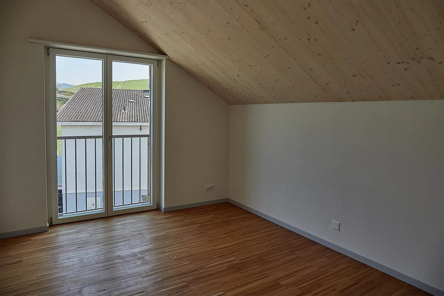 Vivere a contatto con la natura con panorama montano - Foto 11 di 14