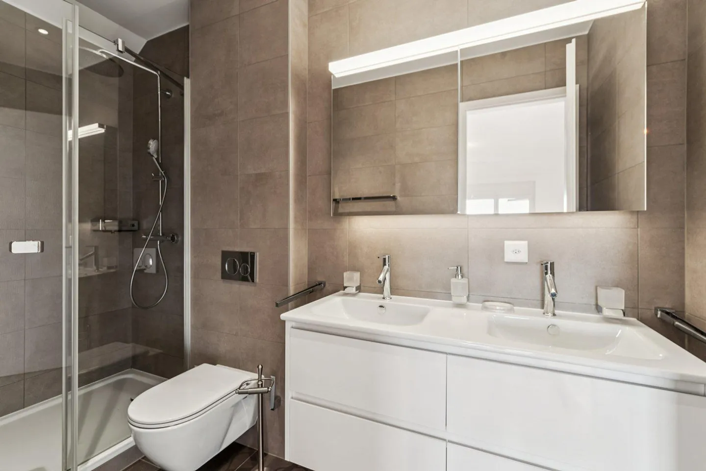 Wunderschöne Penthouse-Wohnung mit großer Terrasse - Foto 7 von 12