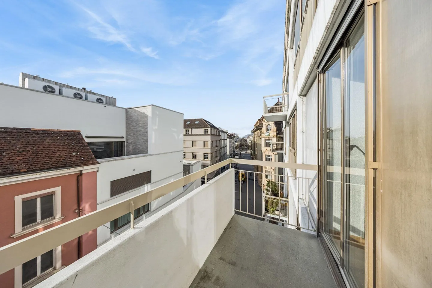 Your new feel-good oasis in the center of Biel! - Photo 7 of 10