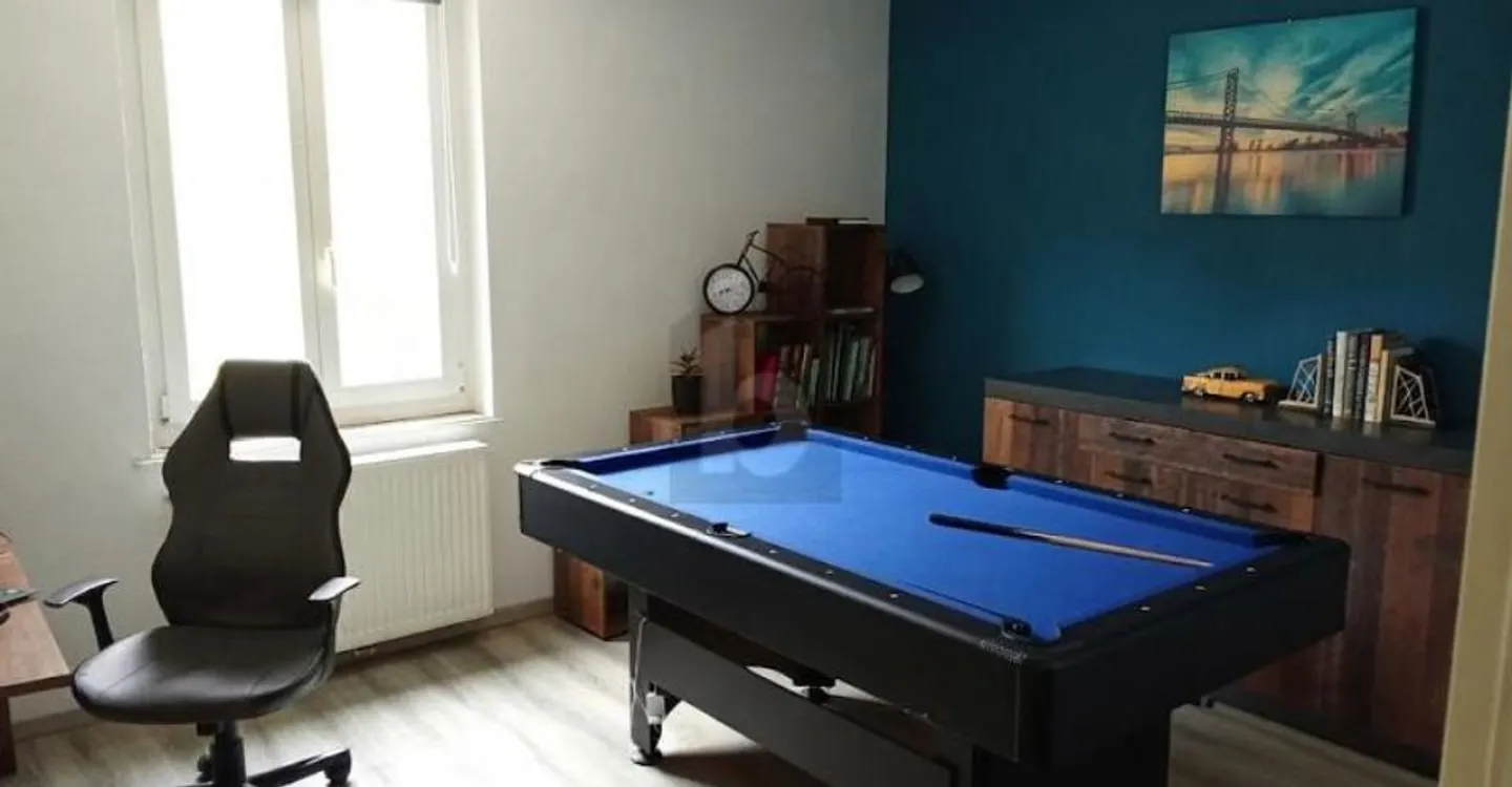 Lovely Charming Property - Photo 4 of 5