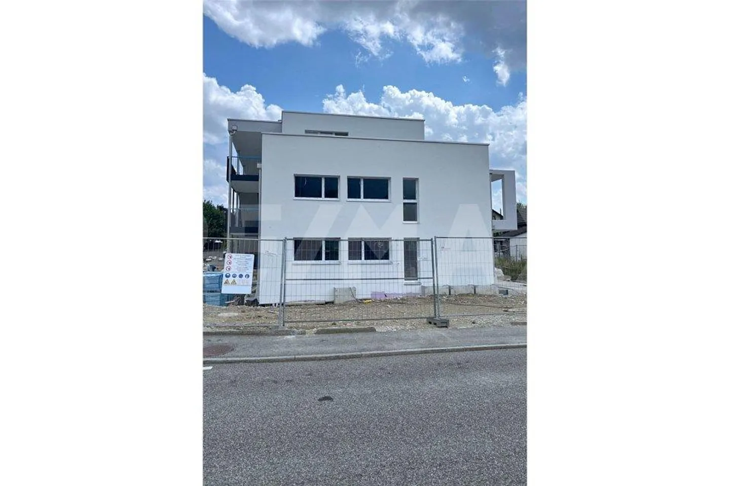 New construction, quietly located, lots of sun and interior design to be determined by yourself (under construction) - Photo 3 of 13