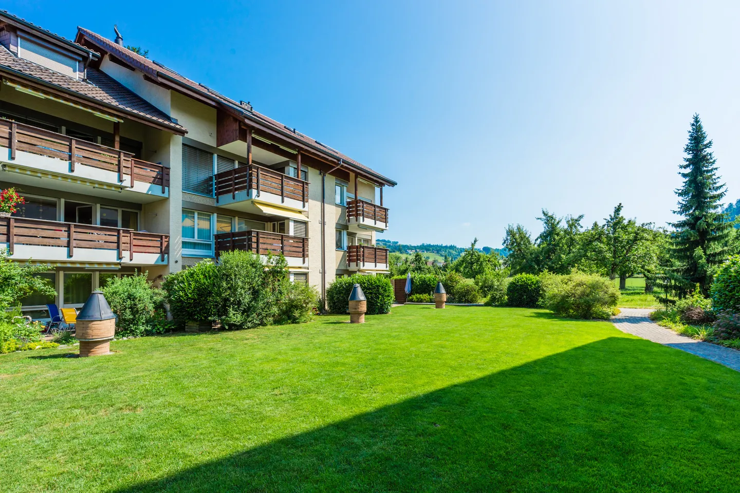 Appartement à louer - Photo 2 sur 8