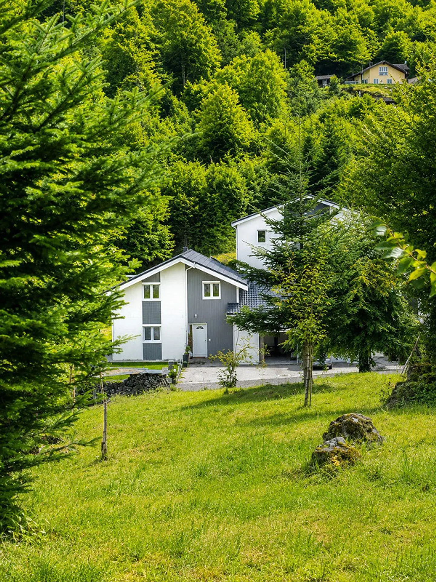 Stunning Semi-Detached House with Large Plot - Oasis of Peace Facing the Forest - Photo 2 of 3