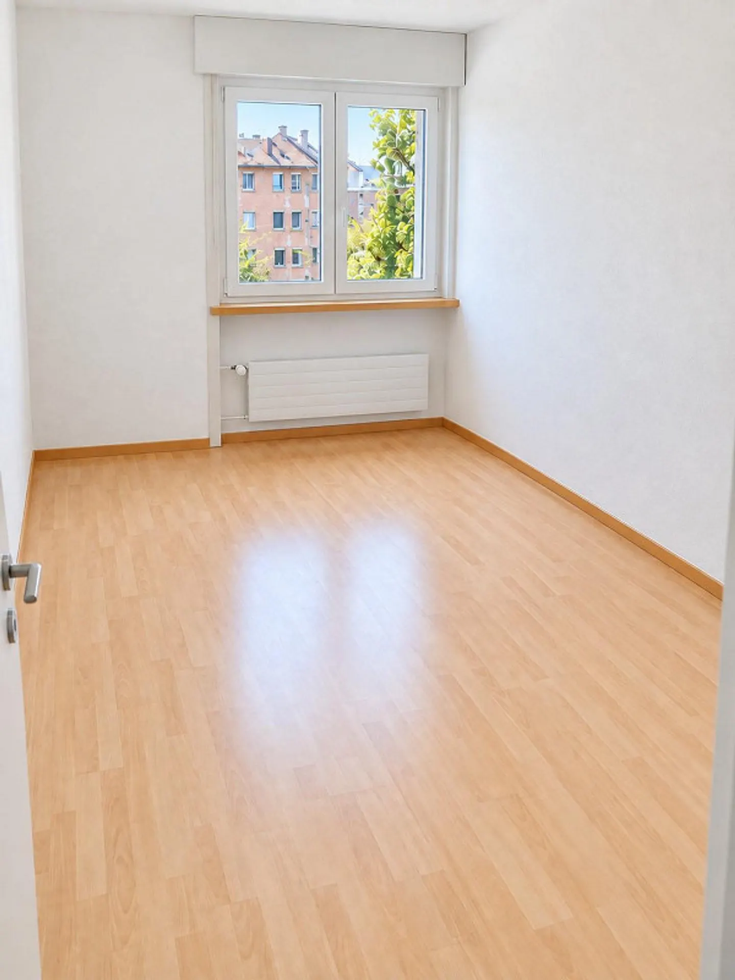 Charmante appartement de 4,5 pièces dans un quartier familial - Photo 9 sur 10