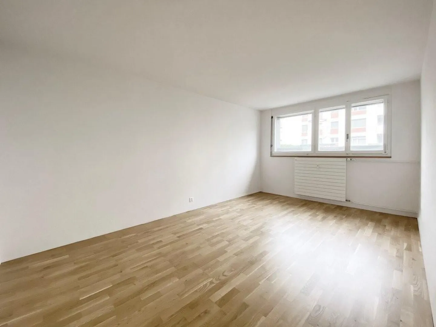 Versatile commercial space for rent! - Photo 3 of 5