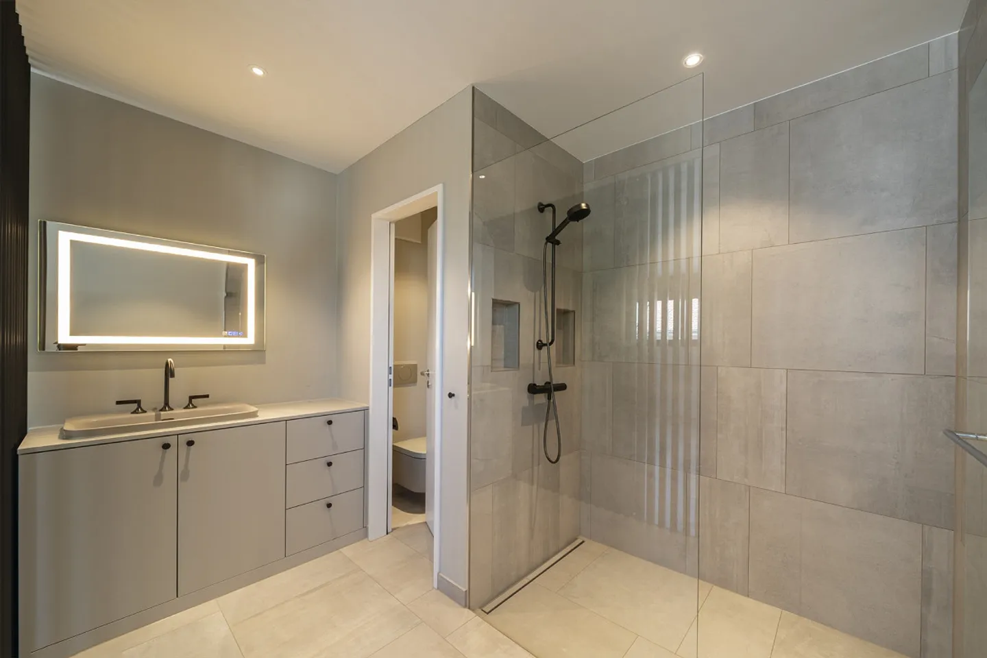 Appartamento 3,5 locali con finiture di alta qualità + ascensore vicino ai mezzi pubblici - Foto 13 di 17