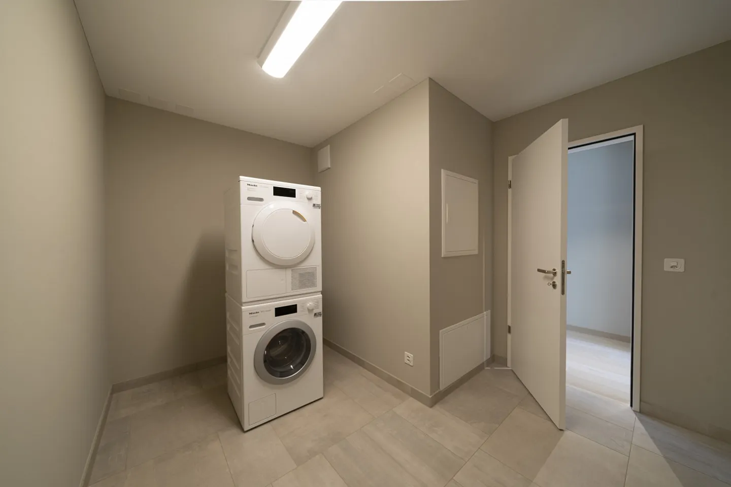 Appartamento 3,5 locali con finiture di alta qualità + ascensore vicino ai mezzi pubblici - Foto 10 di 17