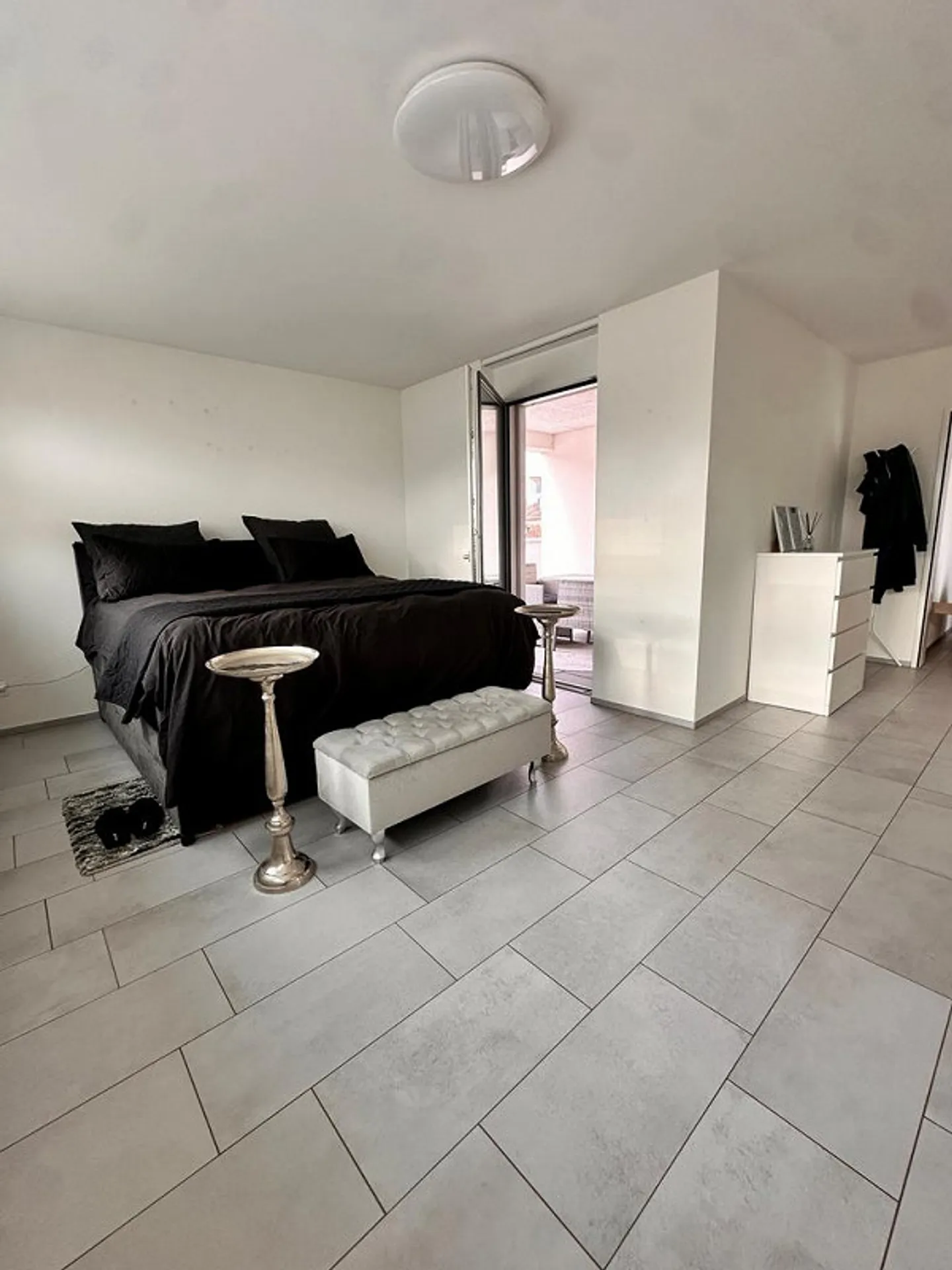 Moderne Attikawohnung mit grosser Terrasse - Foto 6 von 9