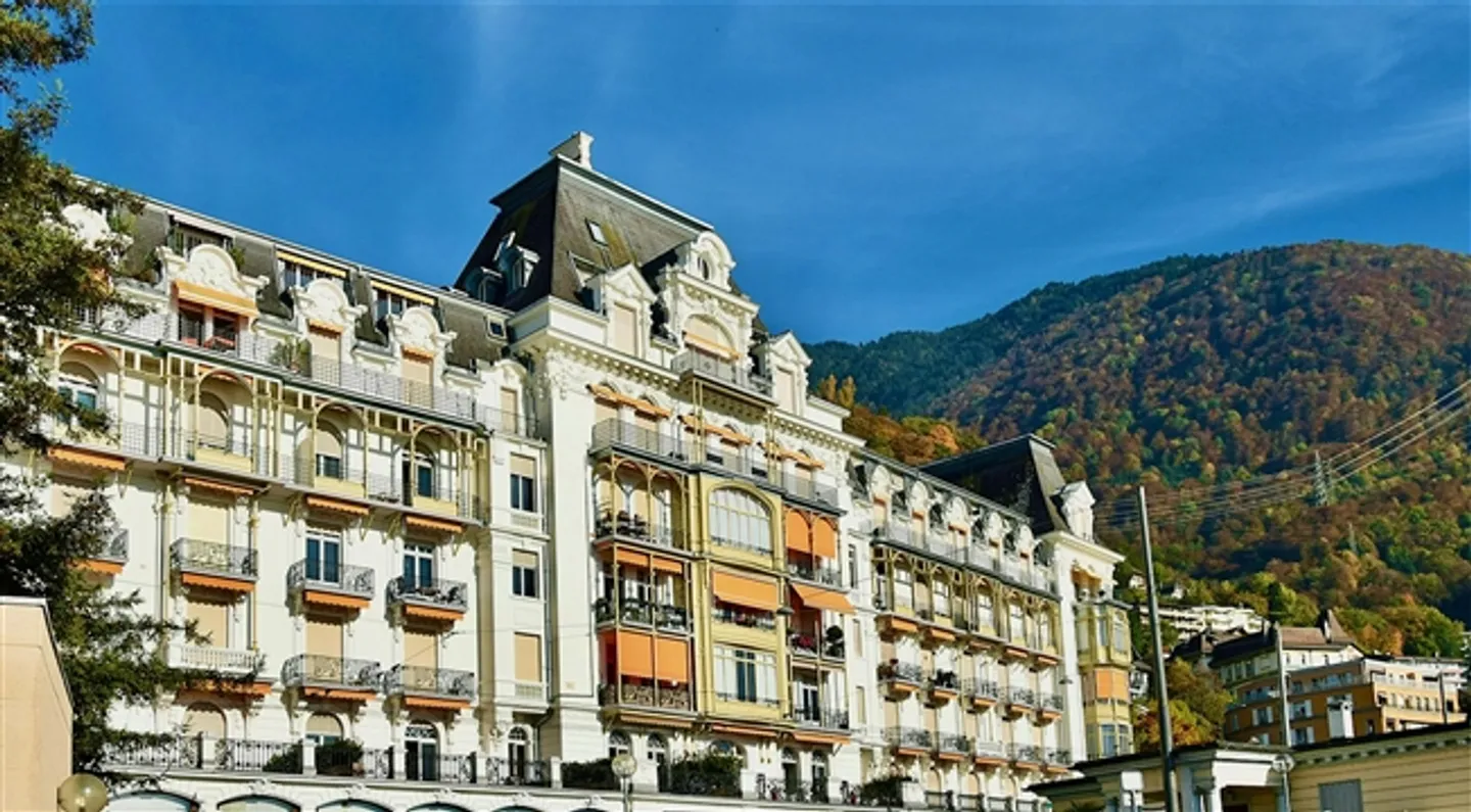Due appartamenti adiacenti in un edificio Belle Époque - Montreux - Foto 1 di 13