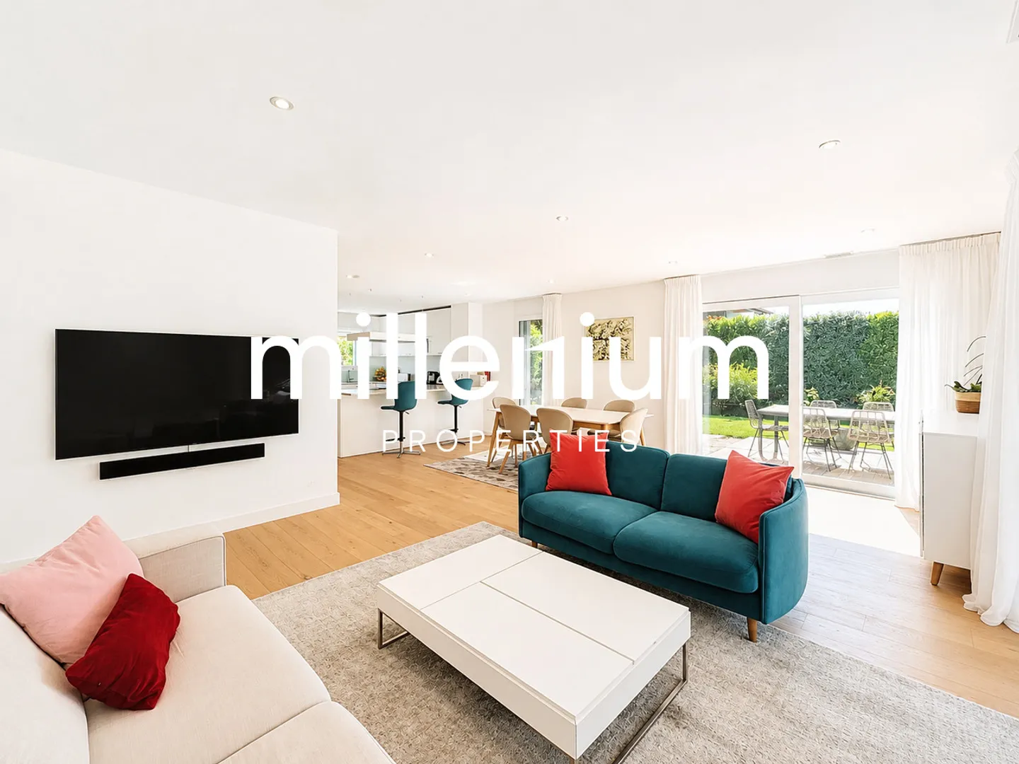 Casa Familiare Contemporanea - Foto 4 di 16