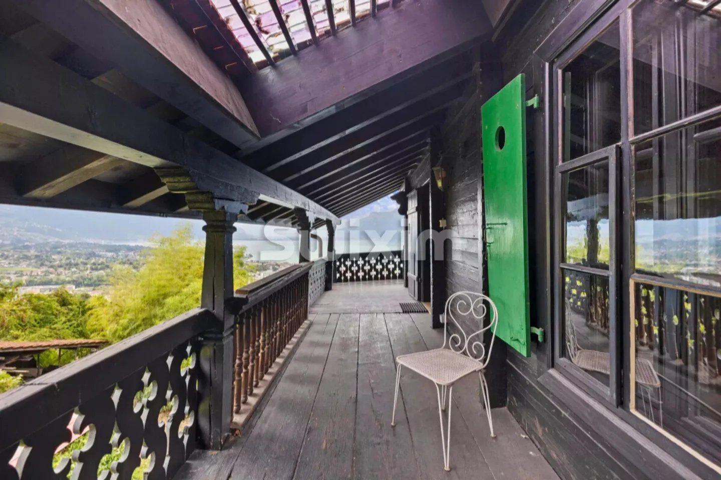 Très beau duplex avec 6,5 pièces et vue sur le lac ! - Photo 7 sur 7