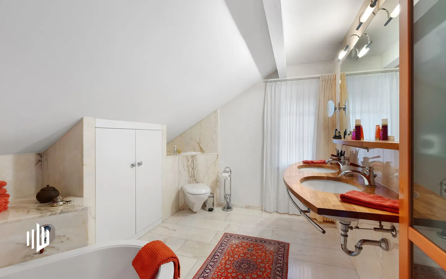 ImmoWyss - One to Two Family House with Garden Paradise in Prime Location - Photo 13 of 13