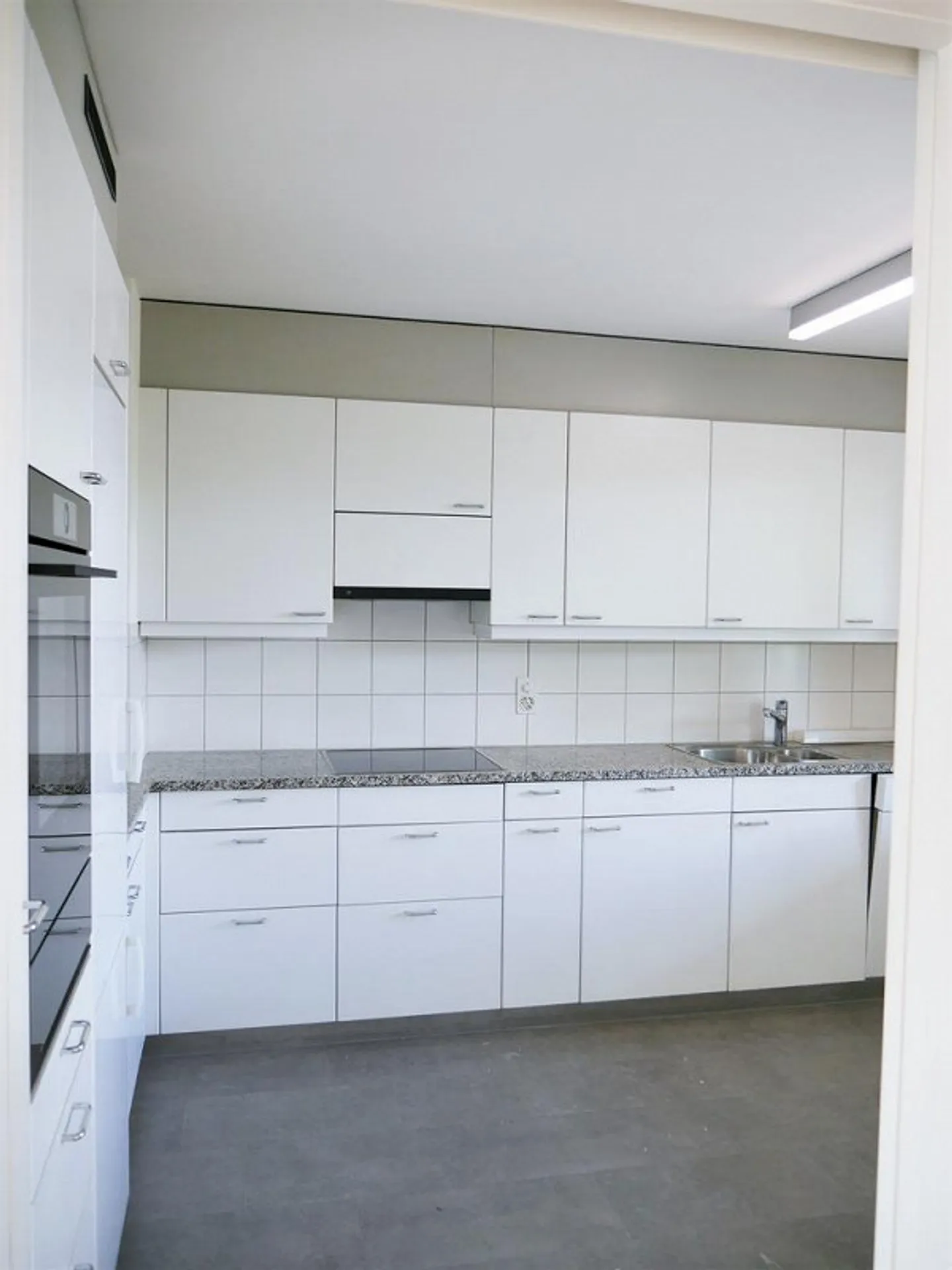 Appartement en duplex attrayant de 4,5 pièces - Photo 2 sur 11