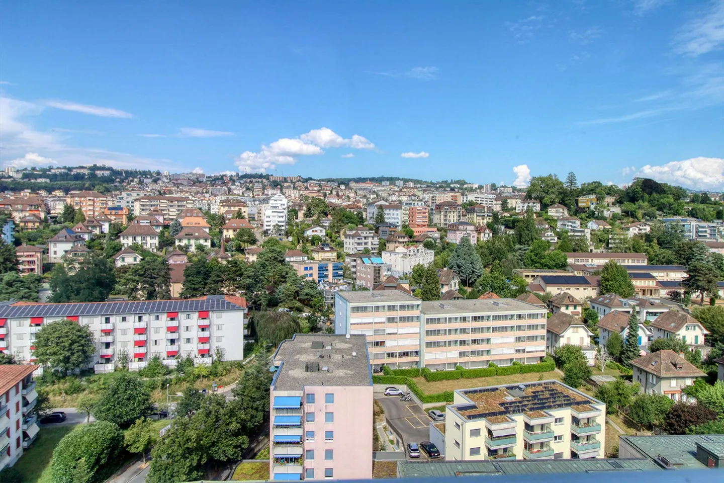 Elegant coliving with stunning views of the lake and mountains - Photo 5 of 22