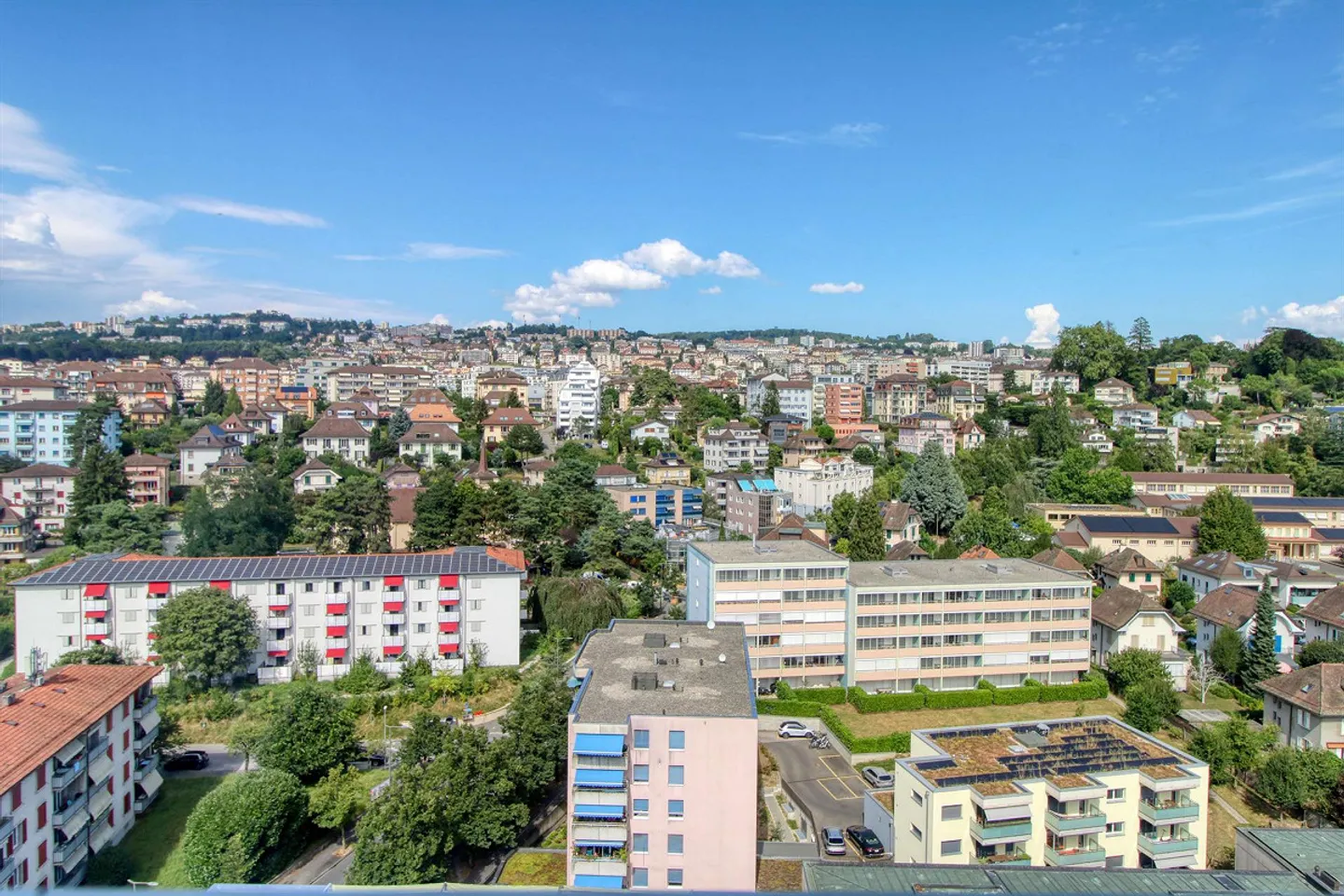 Elegant coliving with stunning views of the lake and mountains - Photo 6 of 22
