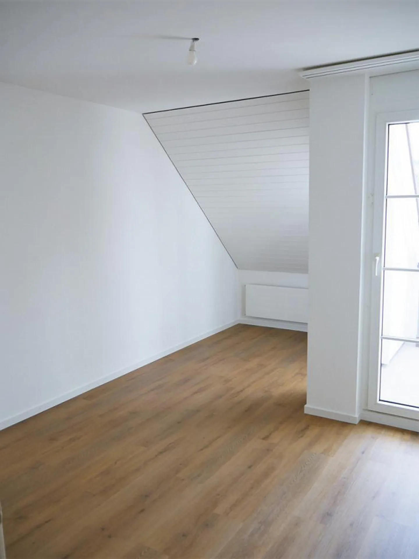 Appartement en duplex attrayant de 4,5 pièces - Photo 8 sur 11