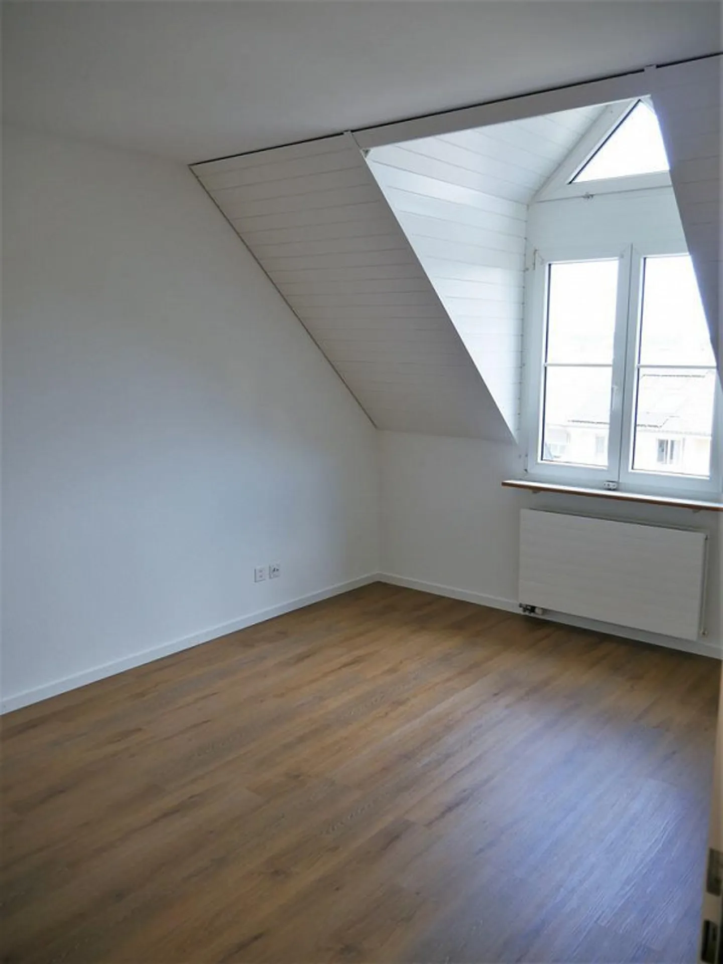 Appartement en duplex attrayant de 4,5 pièces - Photo 9 sur 11