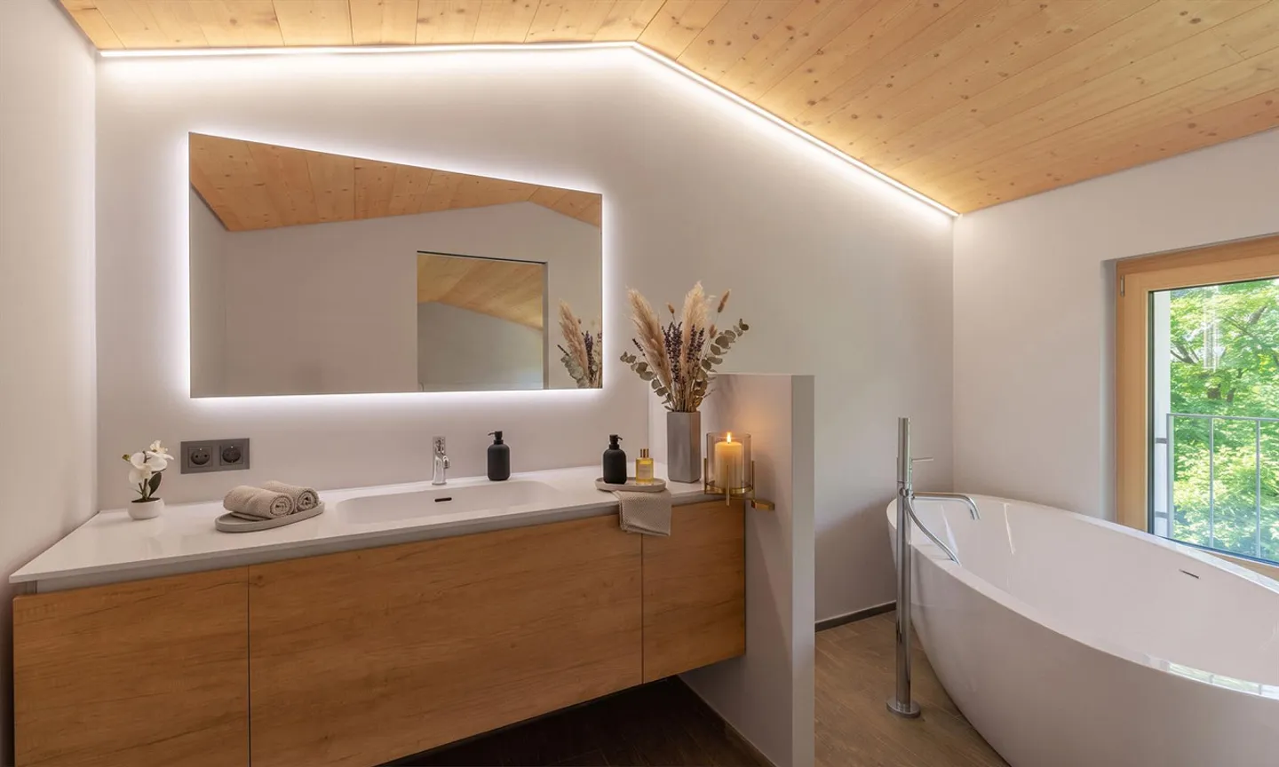 NOUVELLE MAISON DE 3.5 PIÈCES AVEC JARDIN ET DÉPENDANCE À BRENO - Photo 9 sur 9