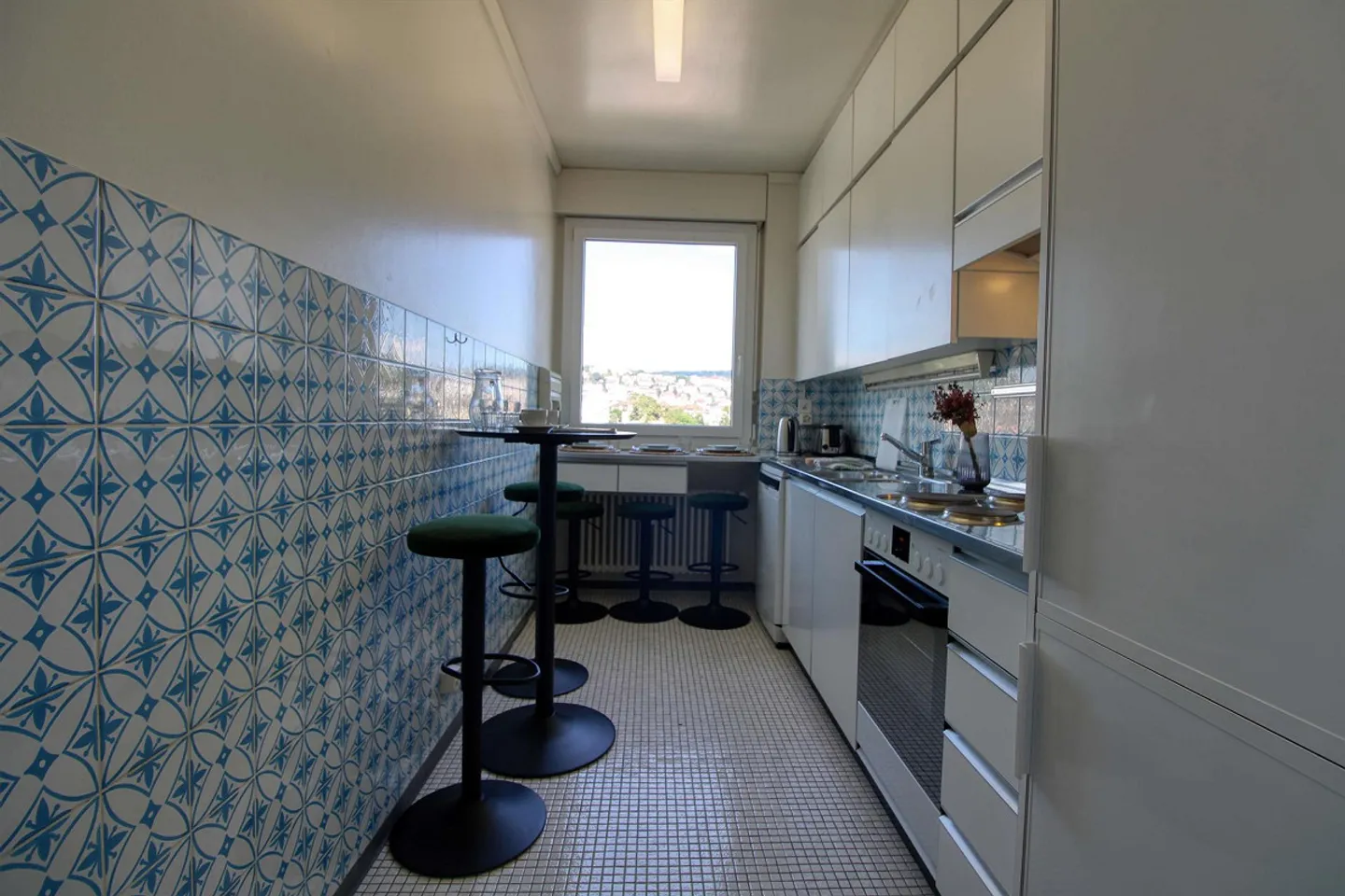 Elegant coliving with stunning views of the lake and mountains - Photo 14 of 22