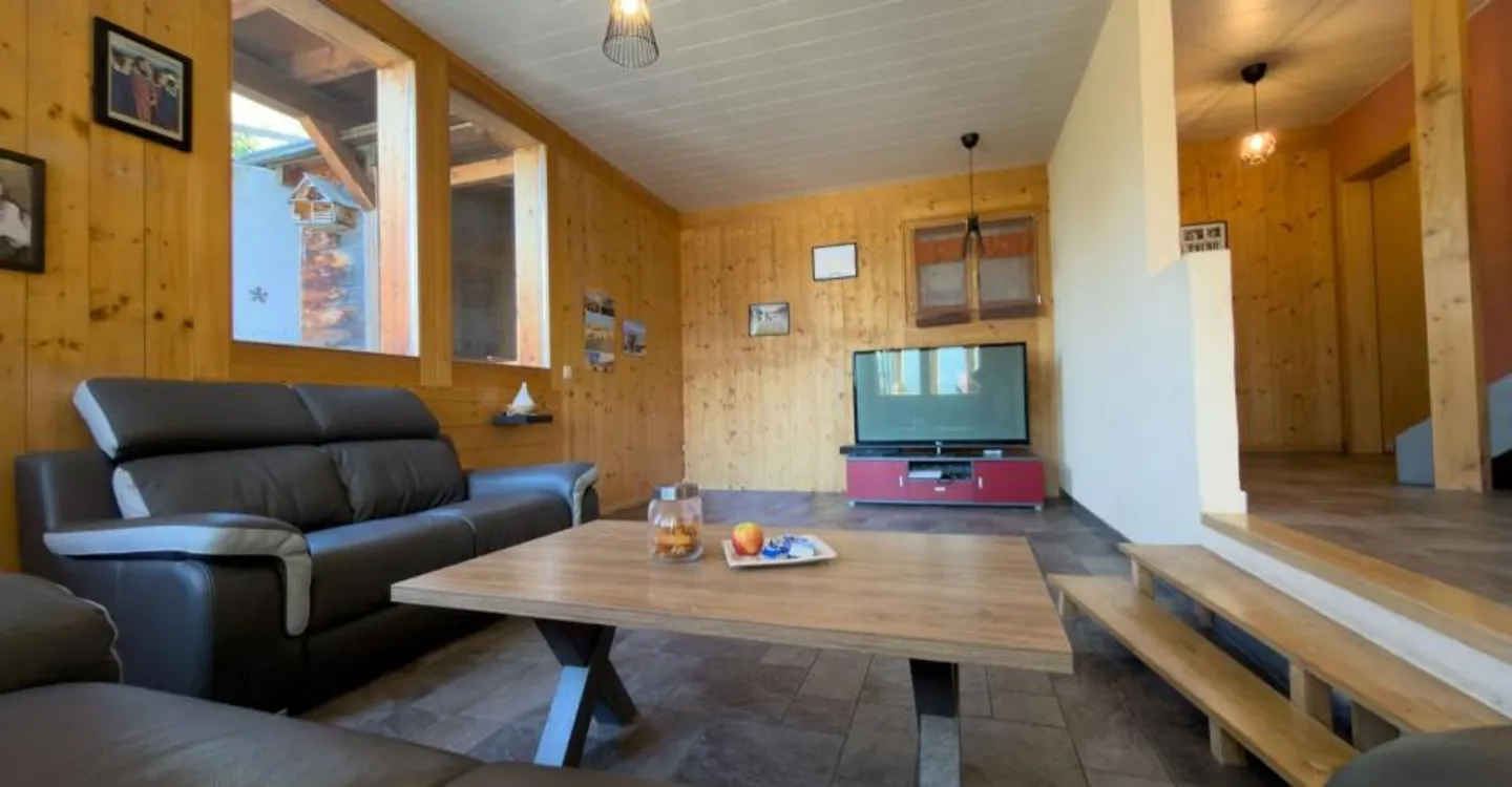Magnifica casa con vista panoramica sulle Alpi - Foto 1 di 11