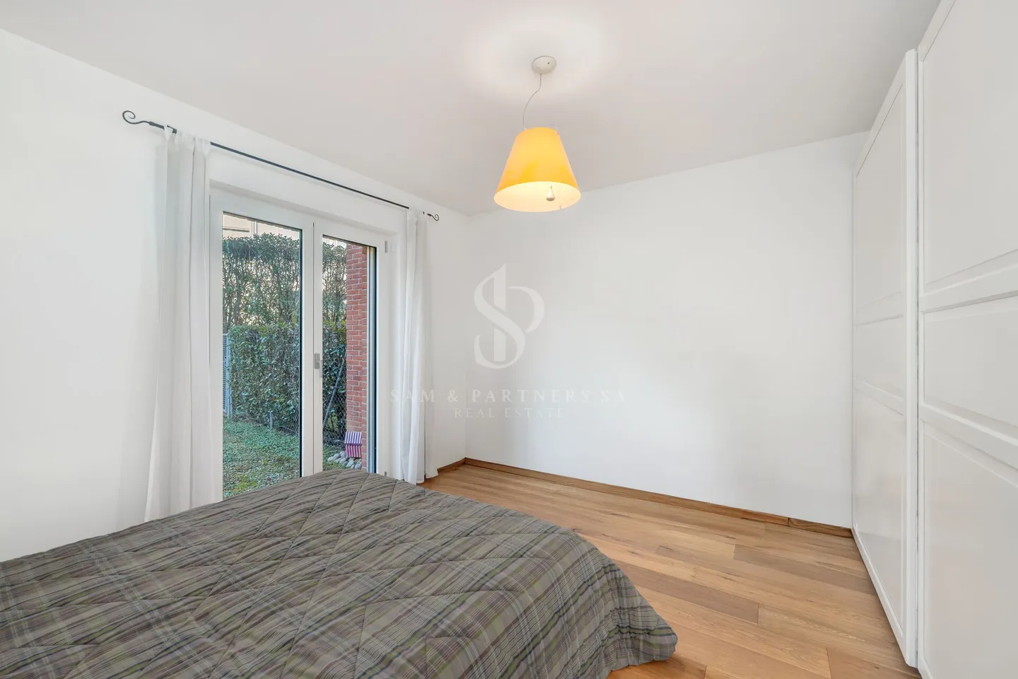 Elegante Wohnung mit Garten - Foto 13 von 16