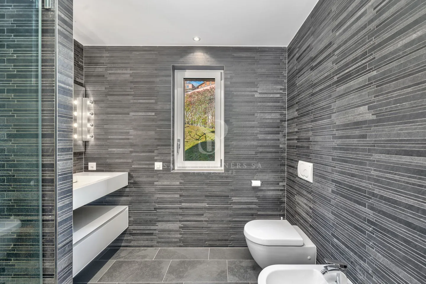 Elegante Wohnung mit Garten - Foto 14 von 16