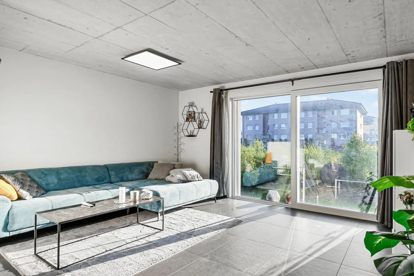 Casa bifamiliare con 5.5 stanze - Foto 2 di 13