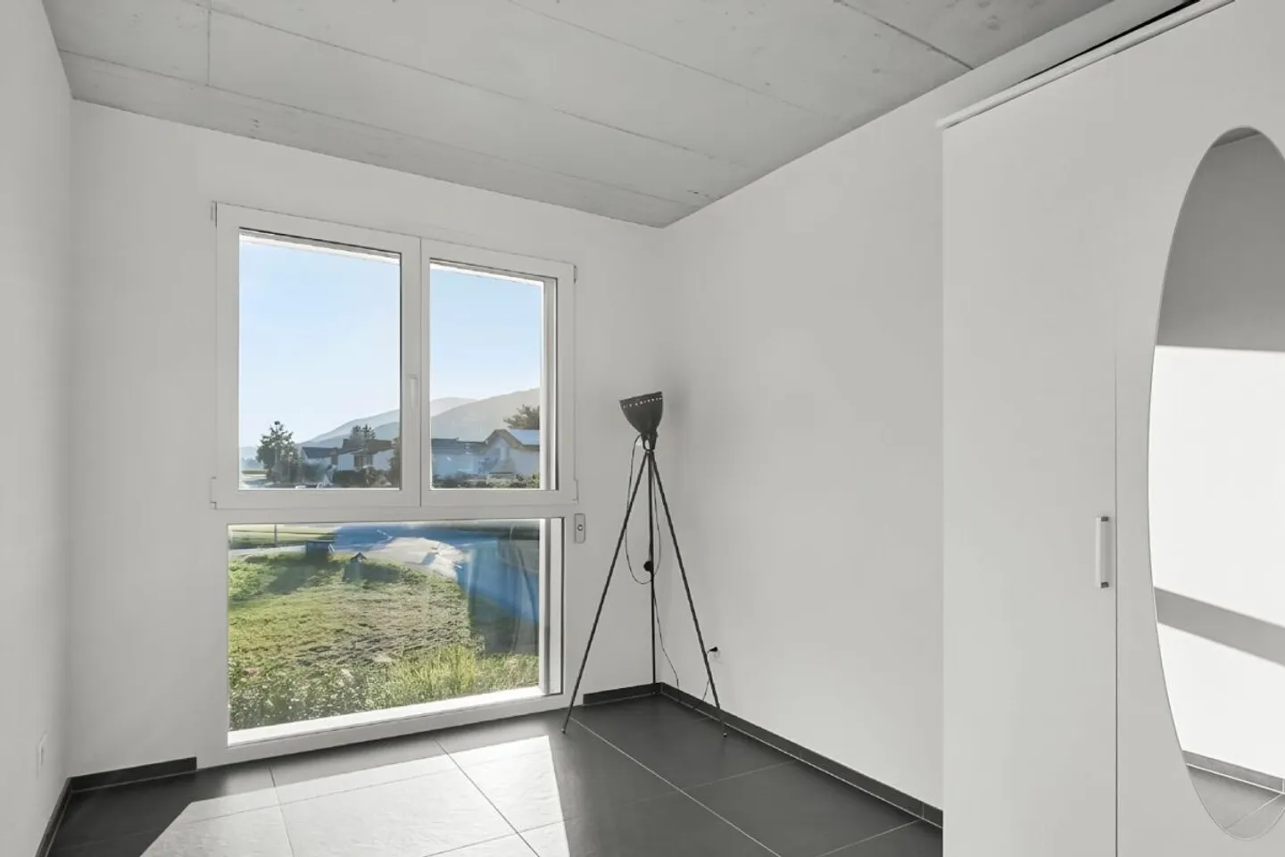 Casa bifamiliare con 5.5 stanze - Foto 9 di 13