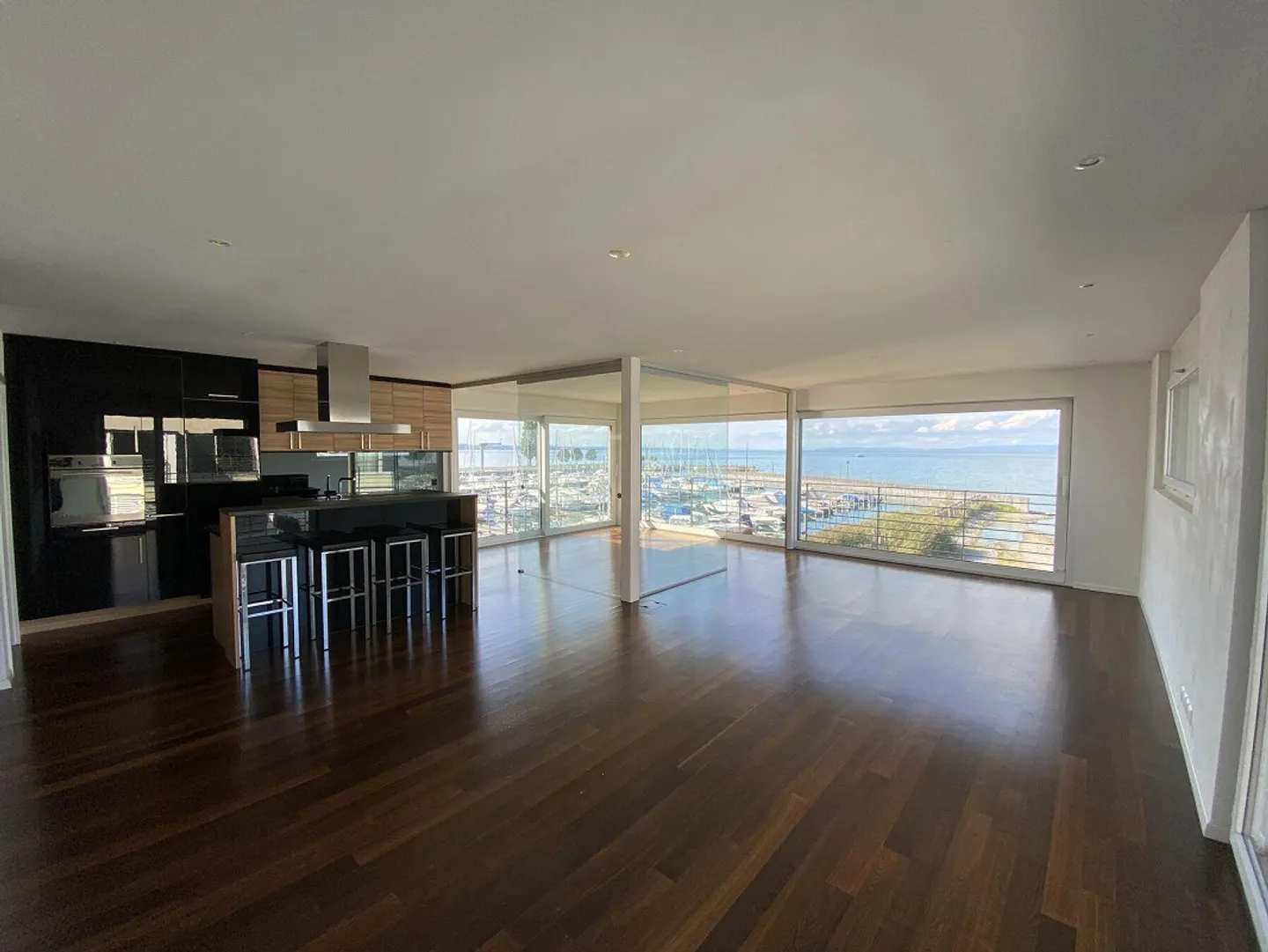 Seewohnung mit atemberaubendem Blick - Foto 3 von 31