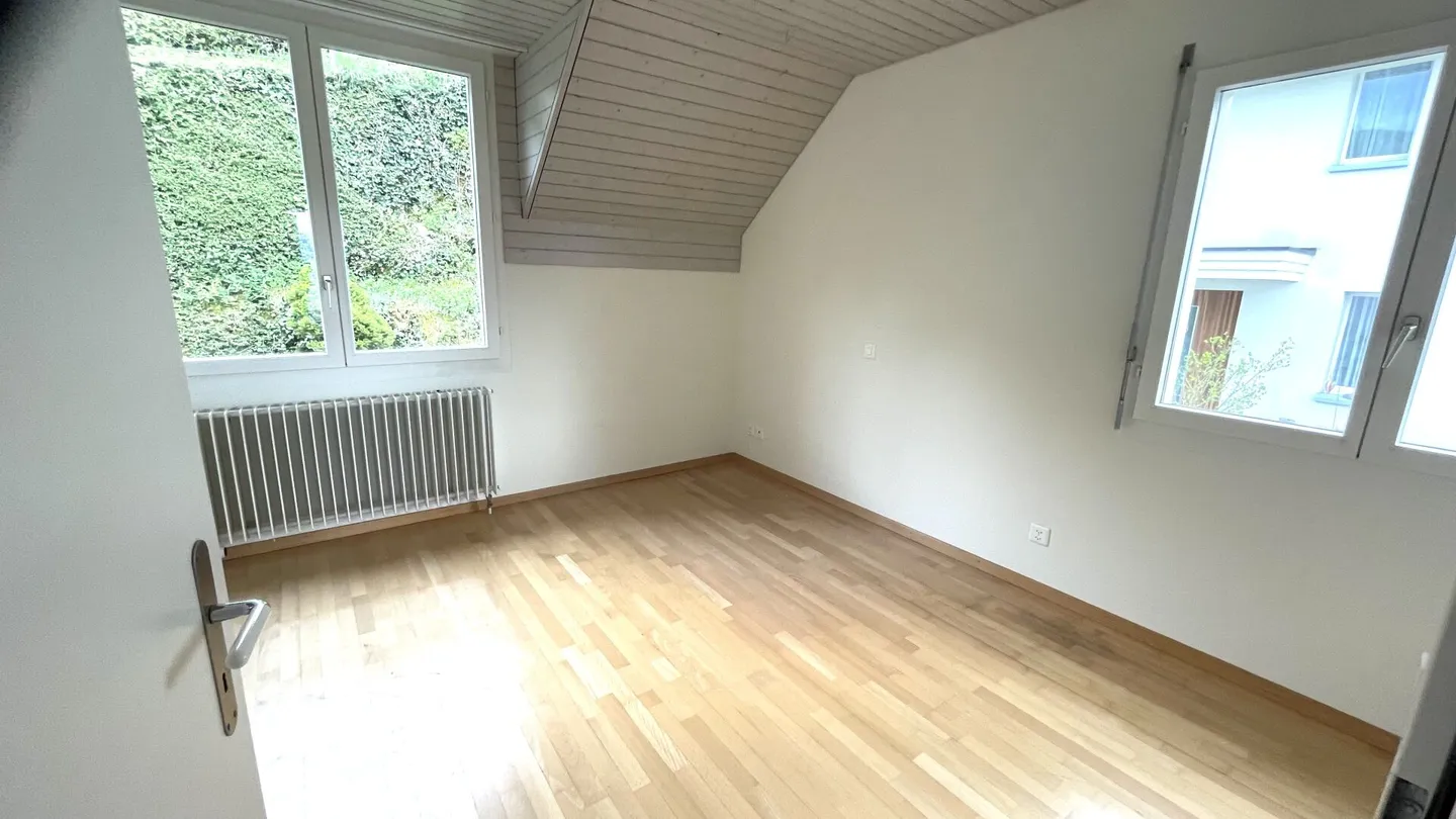 Maison de rangée de 5,5 pièces avec vue sur la montagne et le lac et garage double - Photo 7 sur 13