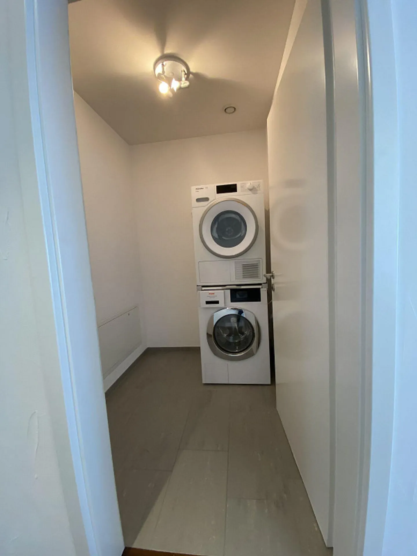 Seewohnung mit atemberaubendem Blick - Foto 26 von 31