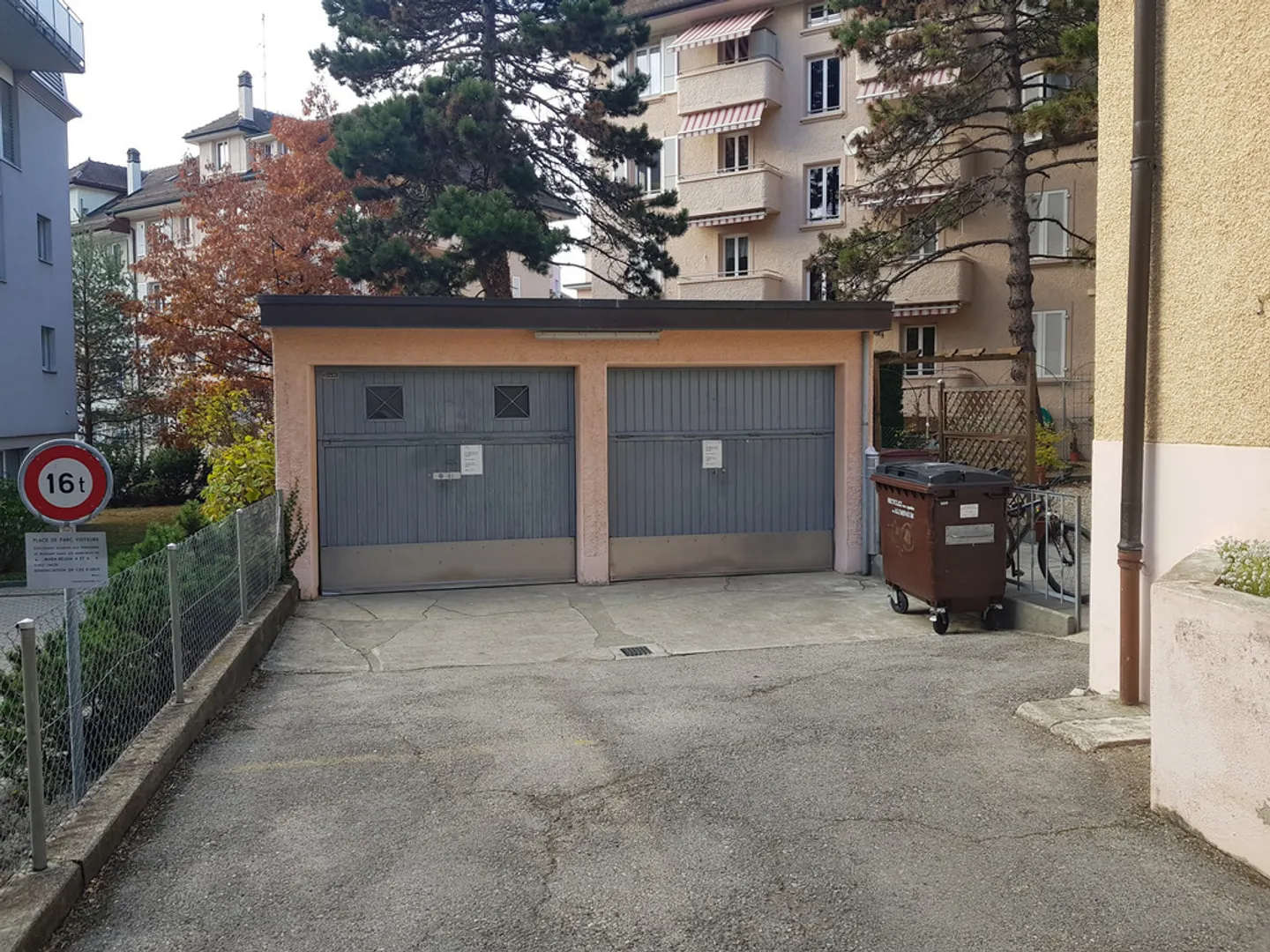 Garage in affitto - Foto 2 di 2