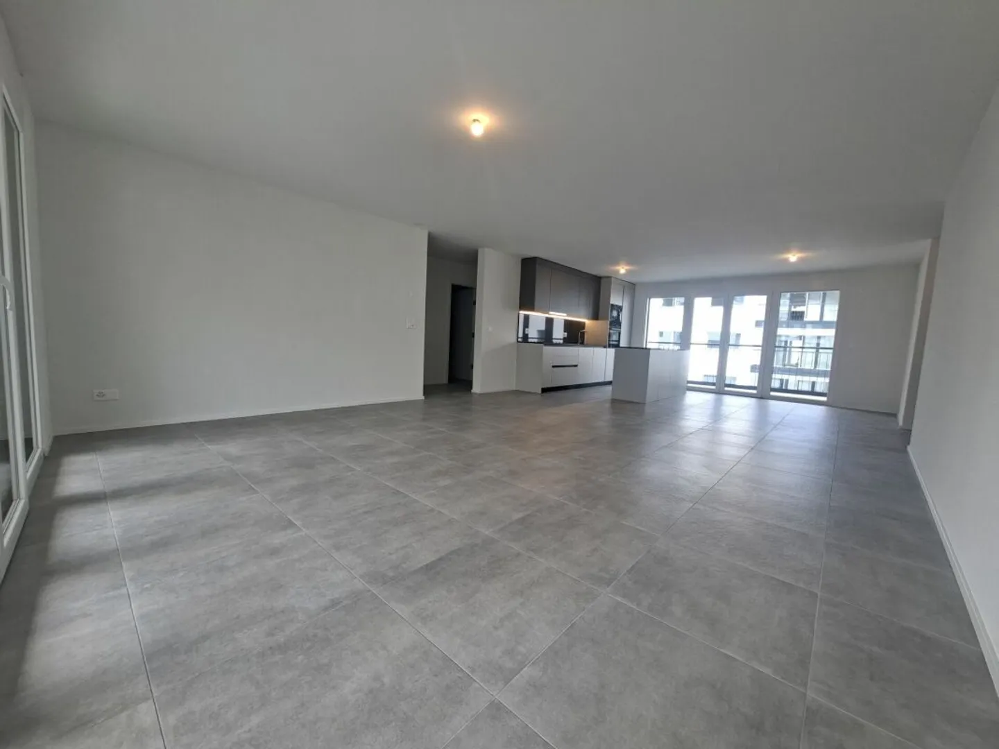 Modern 4.5 Room Apartment - Photo 2 of 11