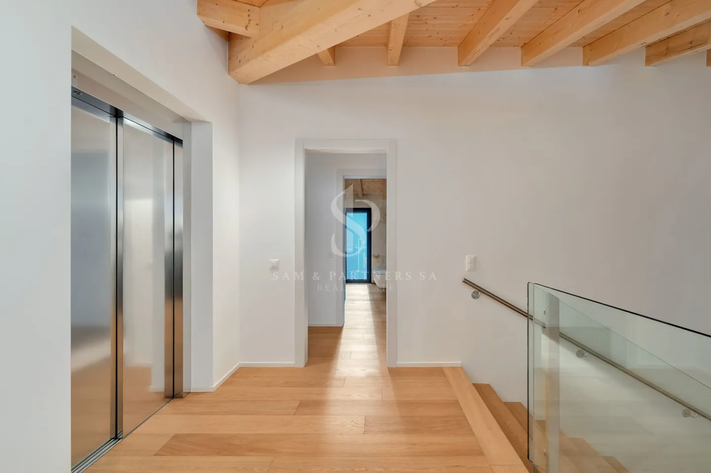 Villa moderna con vista lago - Foto 9 di 19