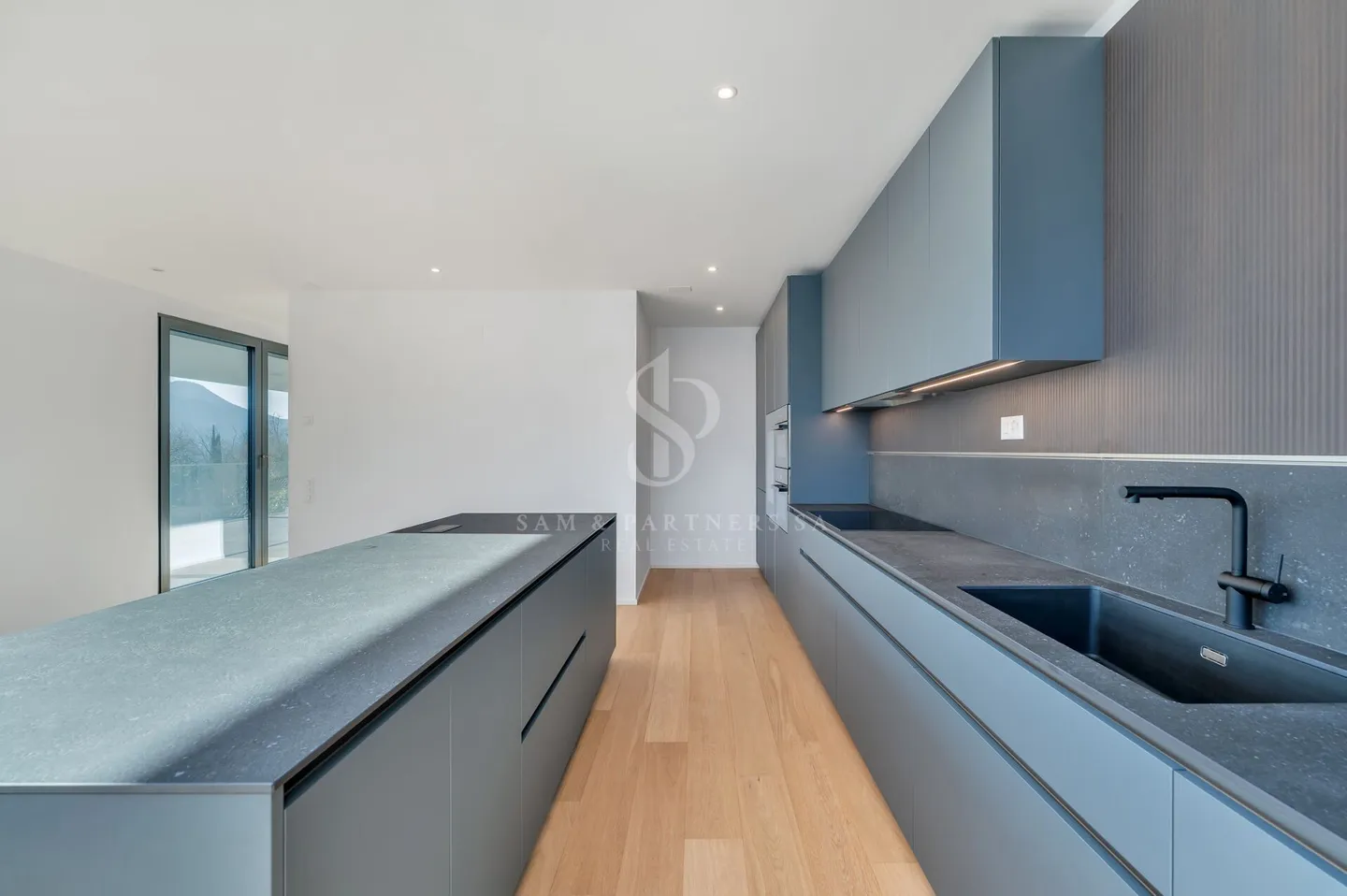 Villa moderna con vista lago - Foto 12 di 19