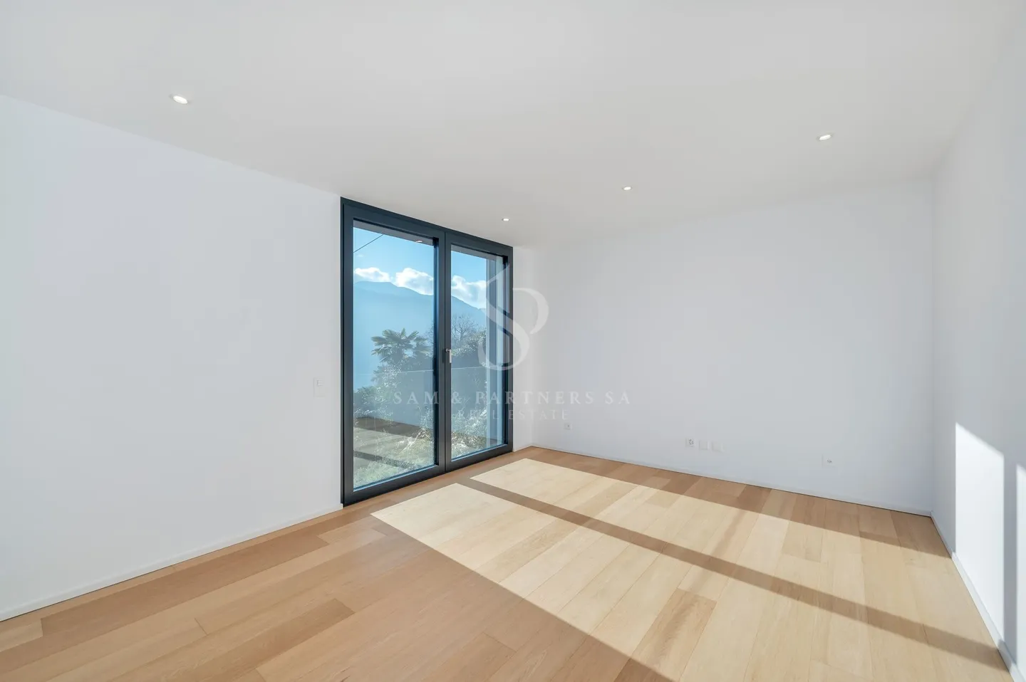 Villa moderna con vista lago - Foto 15 di 19