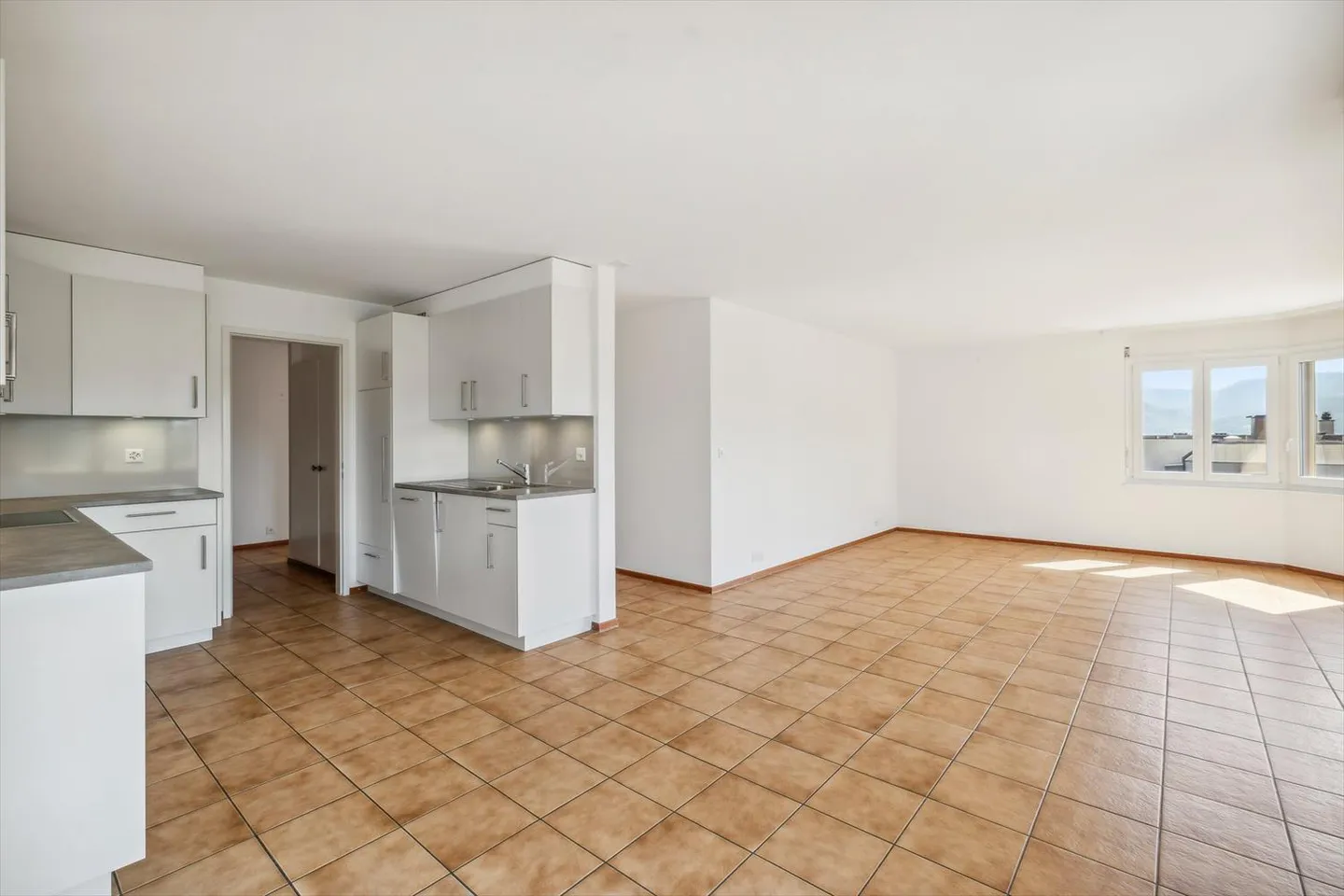 5-room apartment - Photo 2 of 9