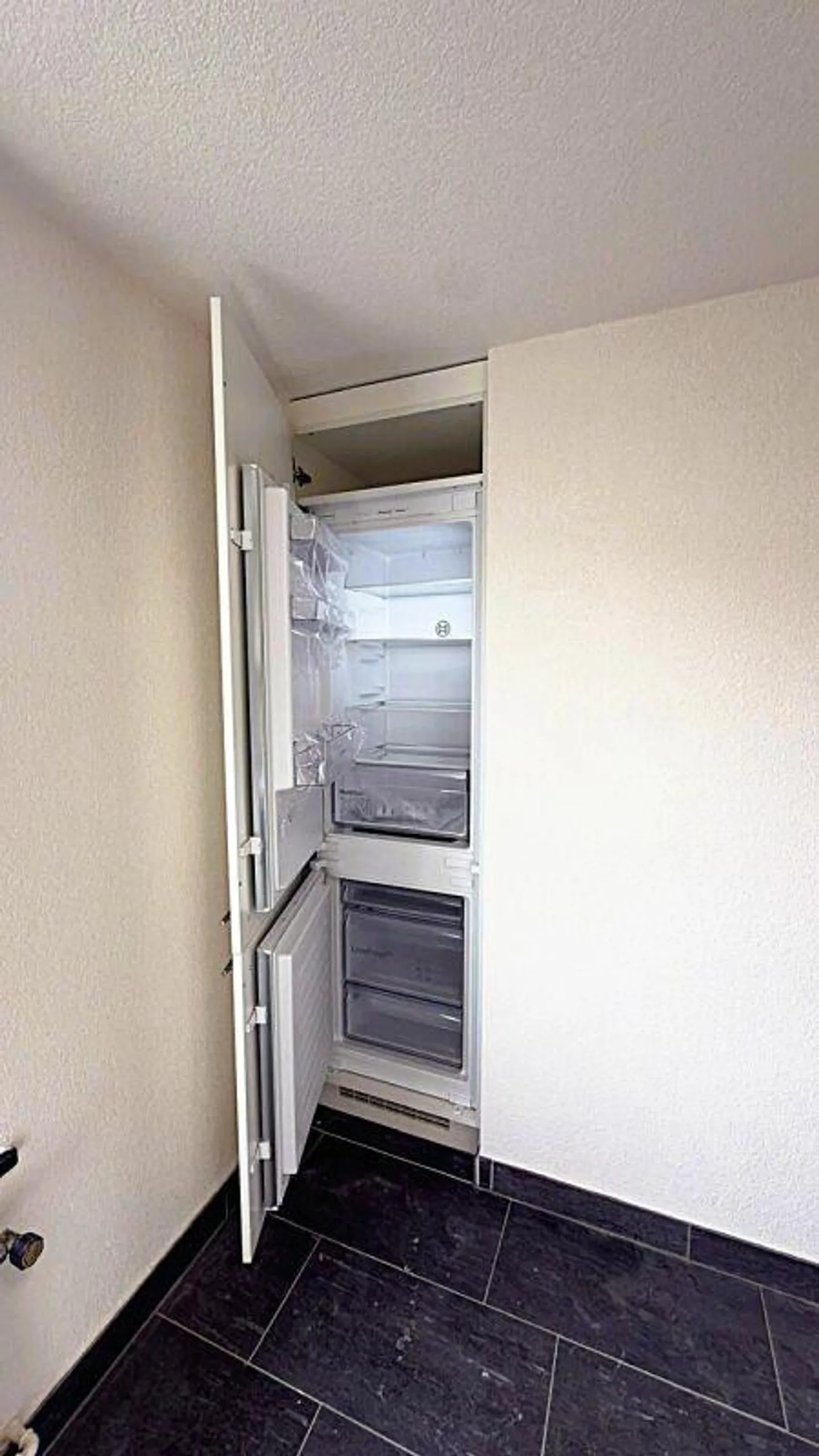 4.5 ZWG entièrement rénové - Photo 3 sur 8