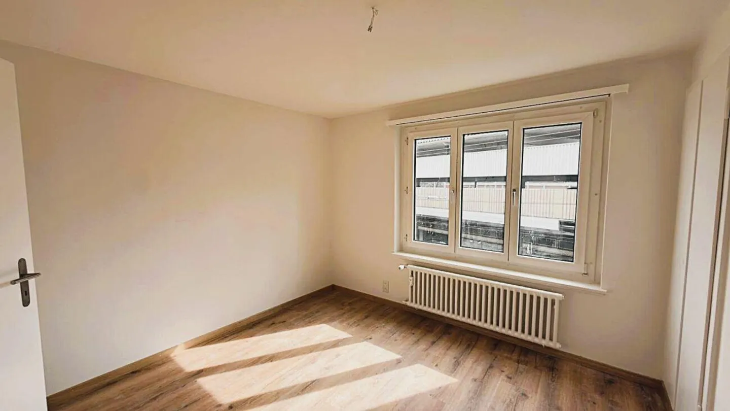 4.5 ZWG entièrement rénové - Photo 6 sur 8