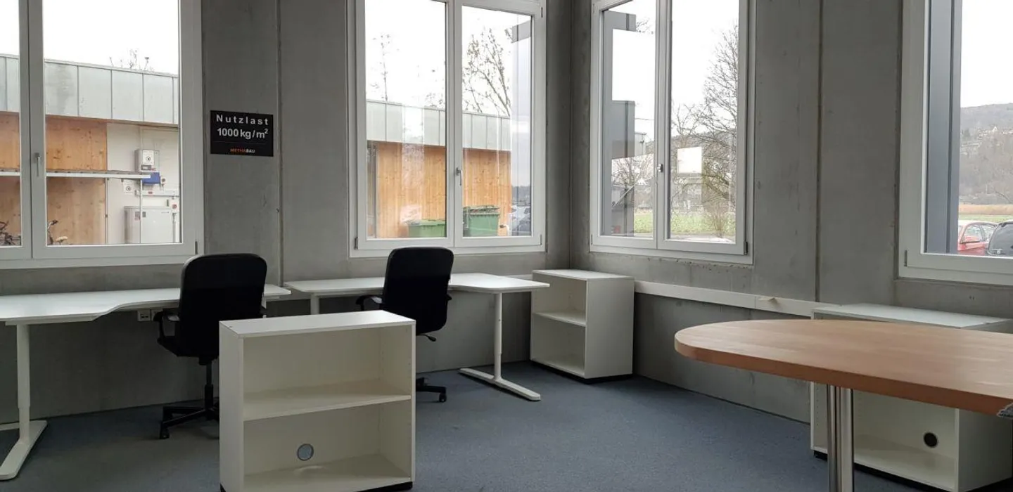 Espace commercial lumineux et spacieux incluant un bureau ! - Photo 3 sur 4