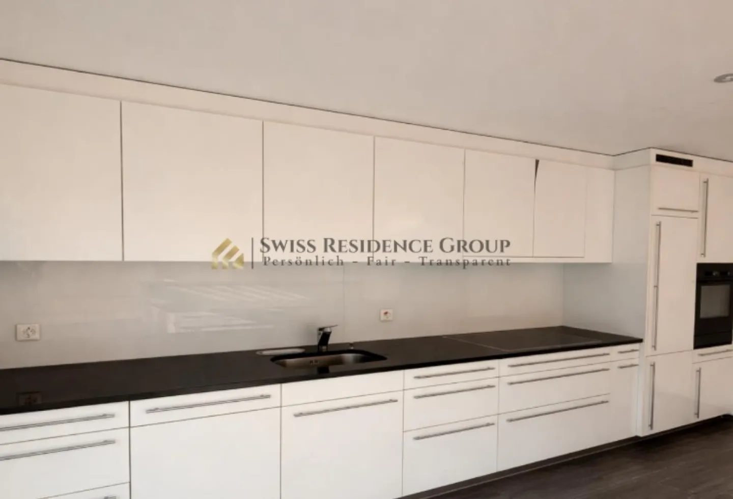 Beautiful, quiet residential area with a view of greenery including underground parking space - Photo 8 of 19