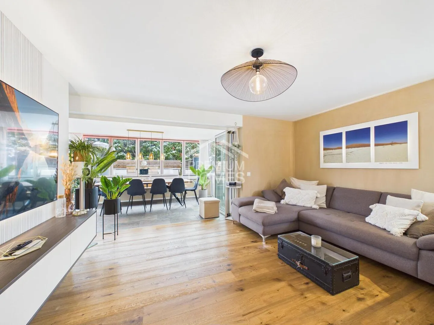 Stylish Apartment with Terrace - Photo 1 of 9