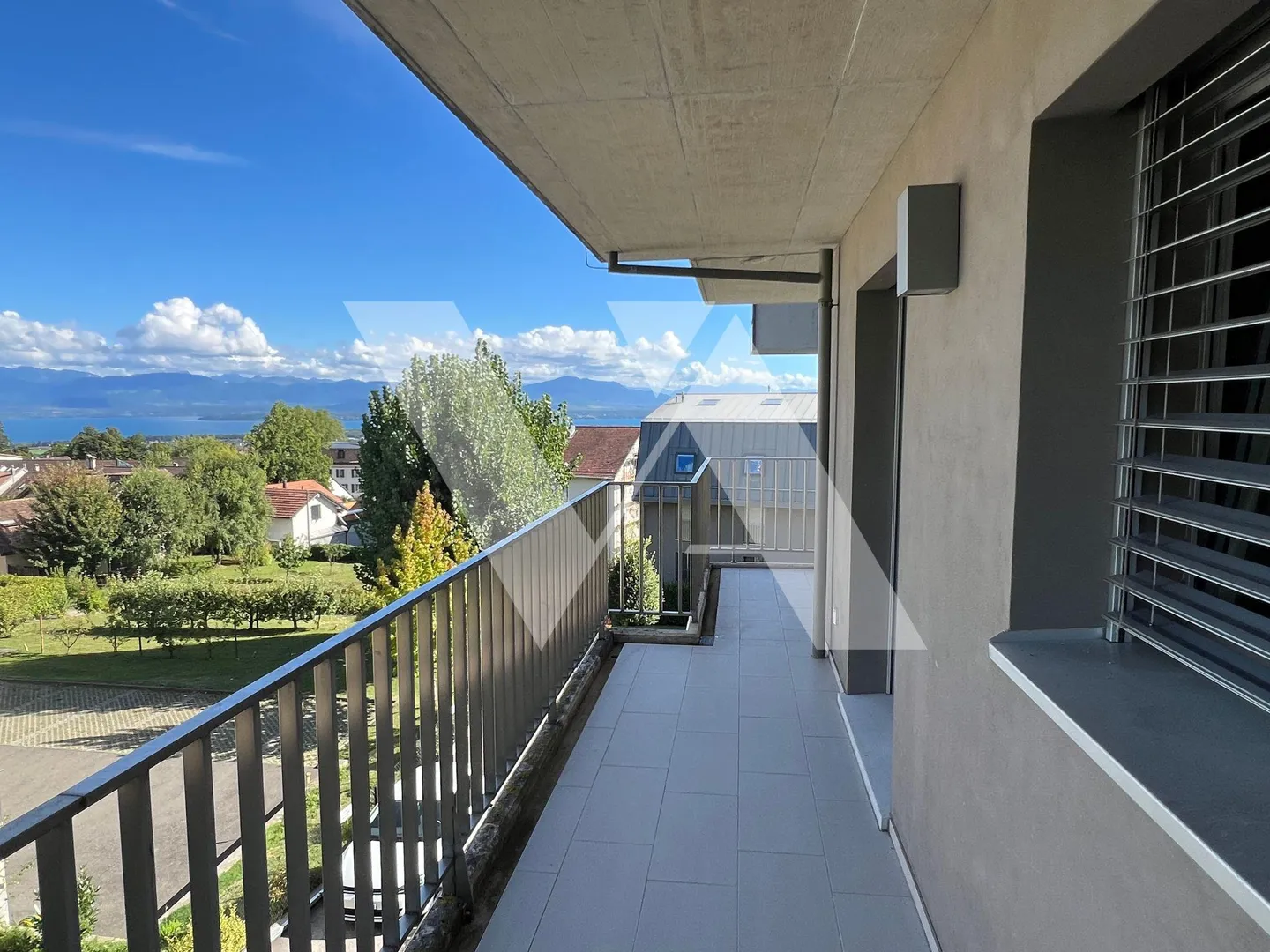 Appartamento in vendita - Foto 3 di 10