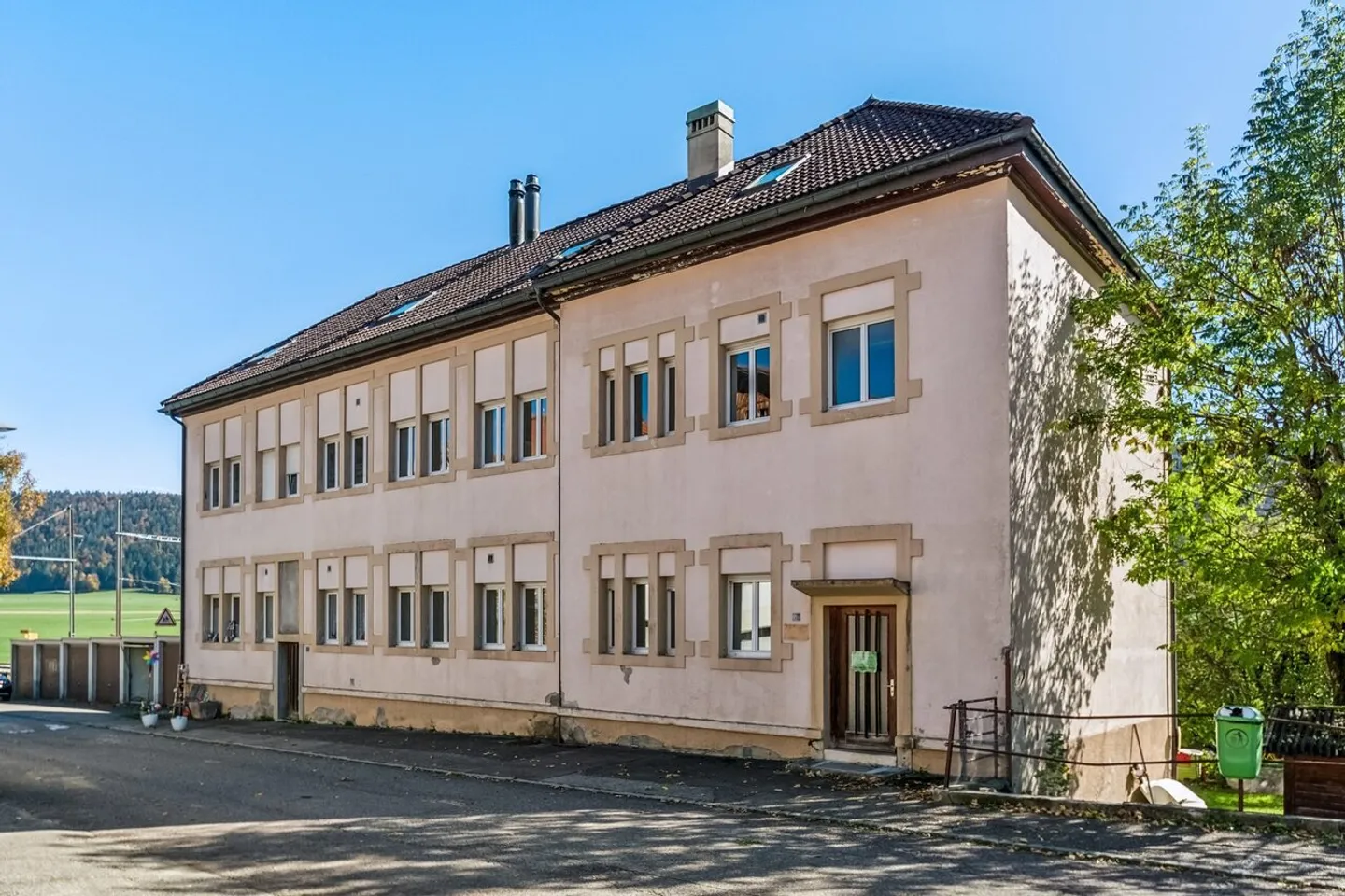Spacieux appartement avec chambre indépendante - Photo 5 sur 6