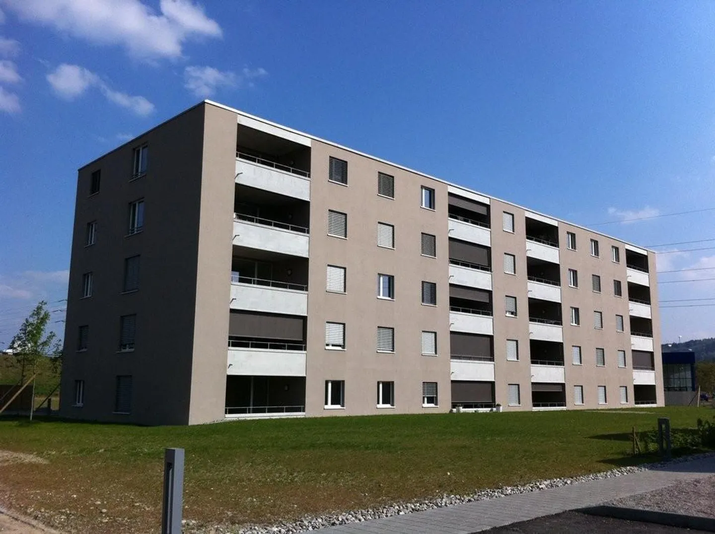 unique, généreux, beau, moderne - Photo 1 sur 11