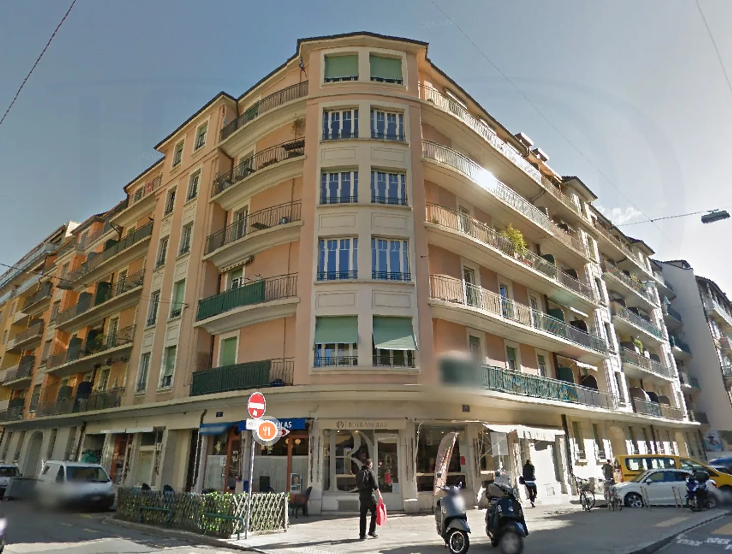 5-room apartment - Photo 1 of 6