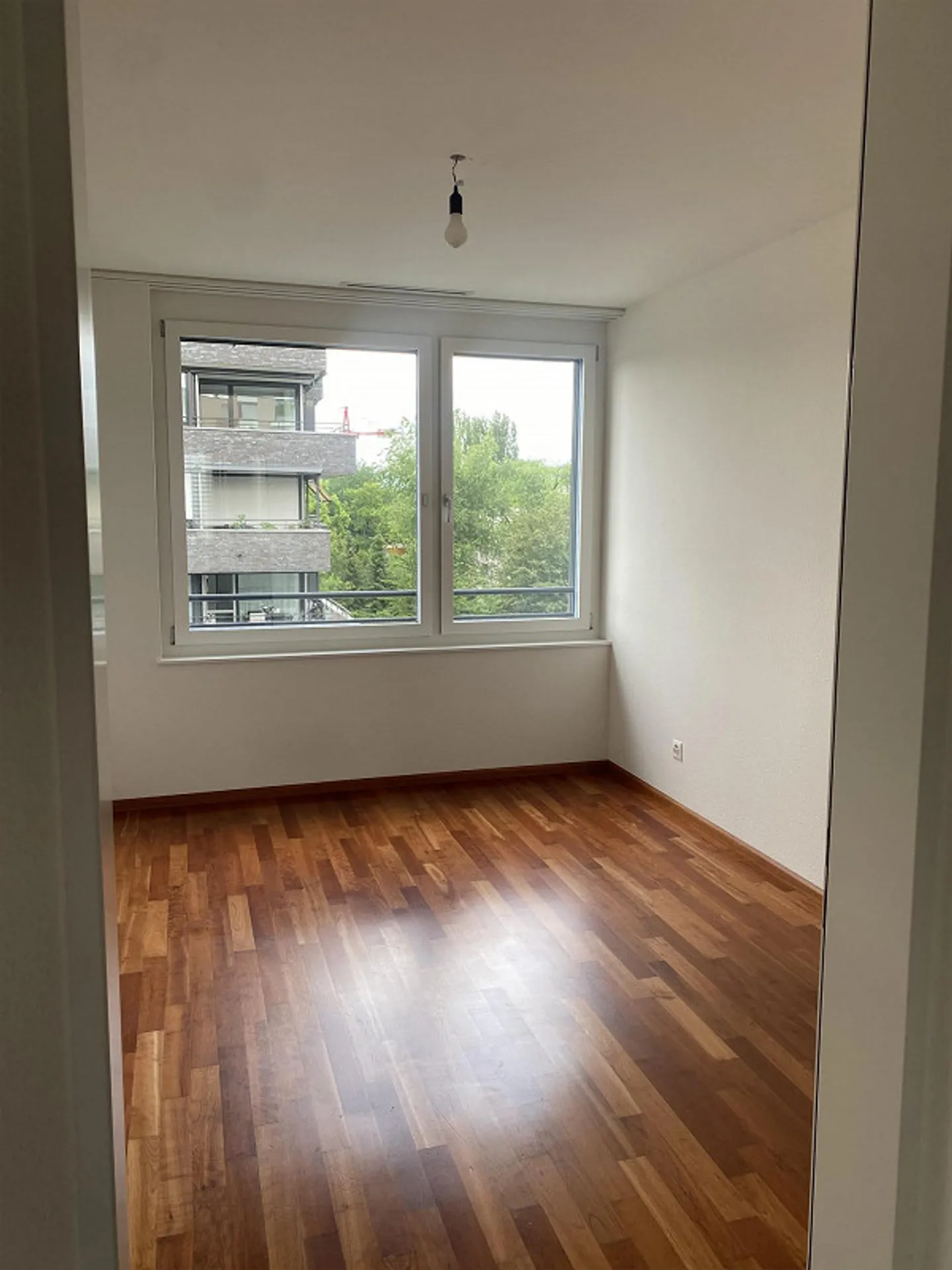 Attico moderno soleggiato a Muttenz - Foto 8 di 13