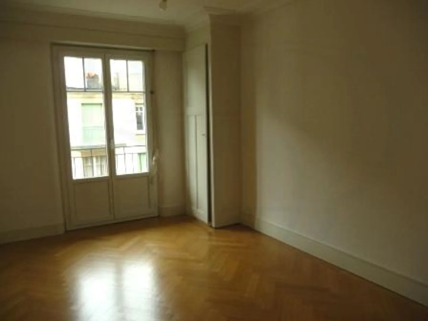 5-room apartment - Photo 3 of 6