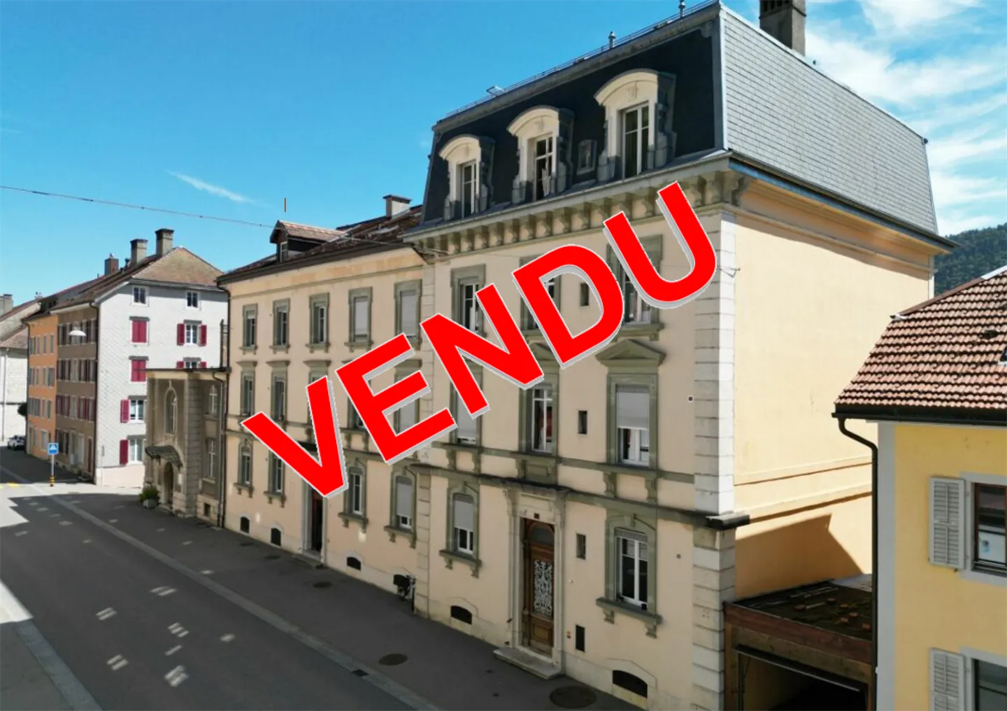 St-Imier, bel immeuble locatif de 16 app. et 7 garages - Photo 1 sur 11