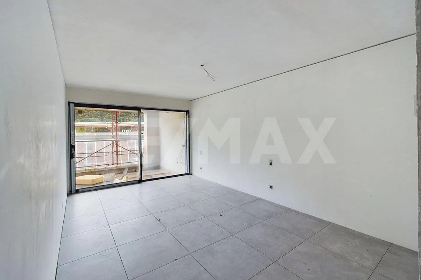 Elegant New Construction Apartments - Photo 5 of 13